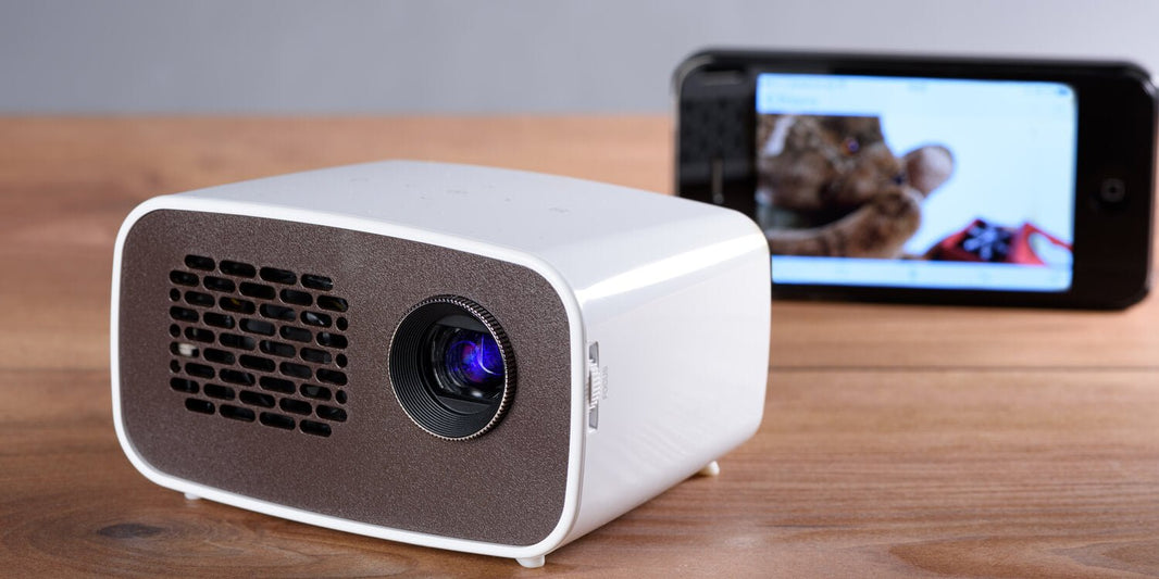 Heim-Kino in allen Zimmern und unterwegs: mit günstigen und mobilen Mini-Beamern - Engelmann Software